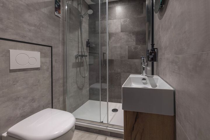 Clean Restrooms