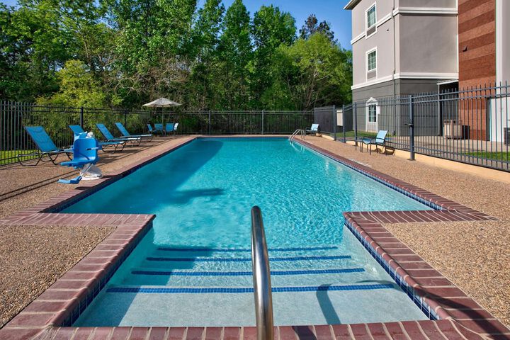 Pool 19 of 31