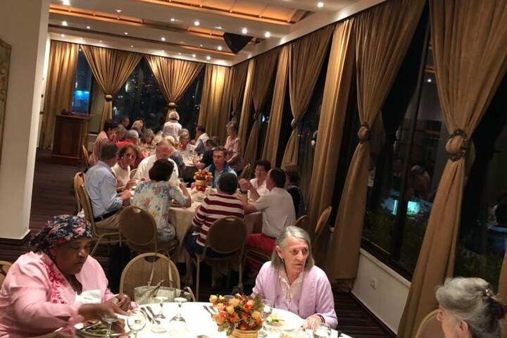 Dining 37 of 81