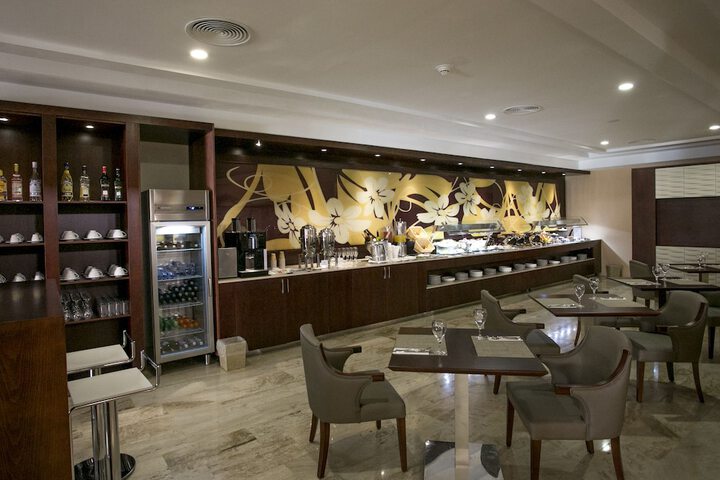 Hotel Interior 10 of 275