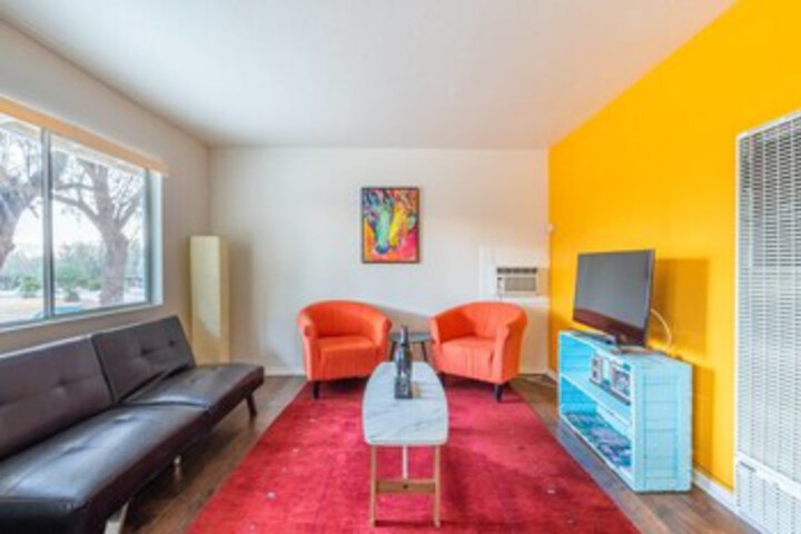 Room 46 of 117