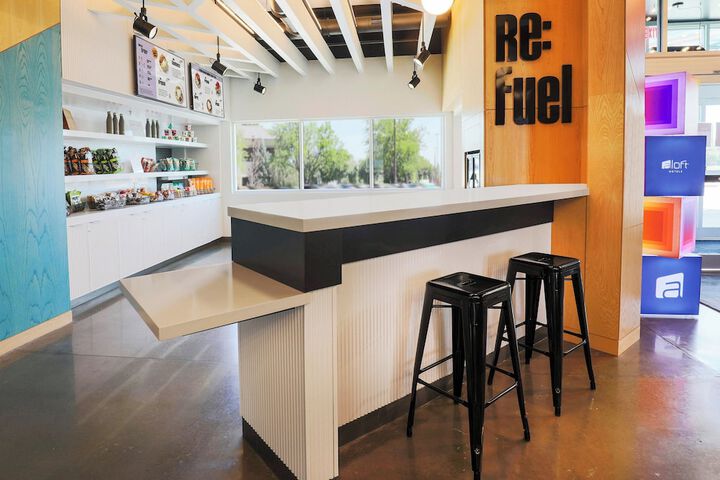 Breakfast area