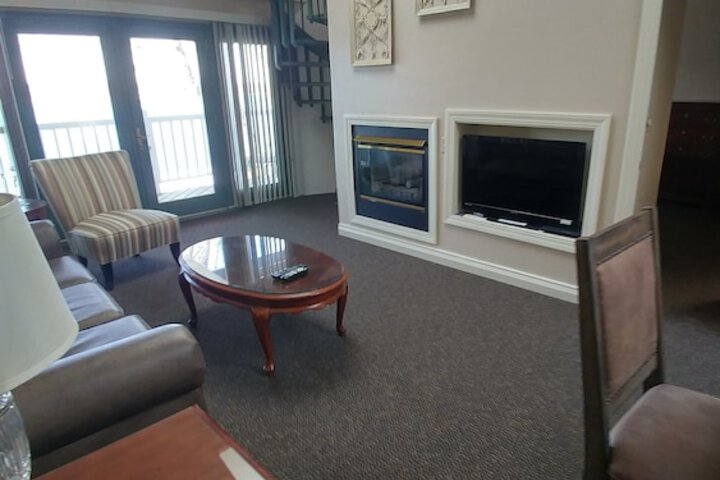 Room 17 of 128