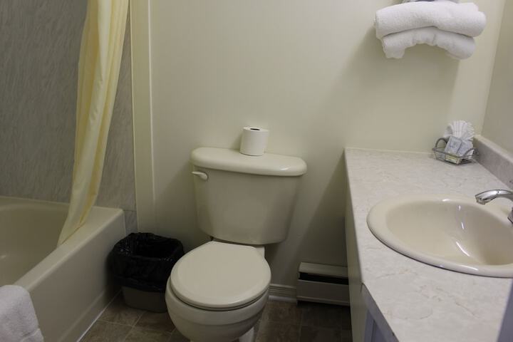 Room 53 of 116