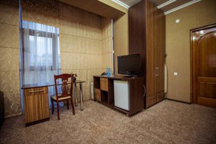 Room 31 of 38