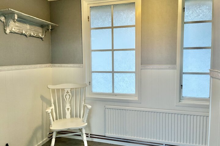 Room 72 of 189