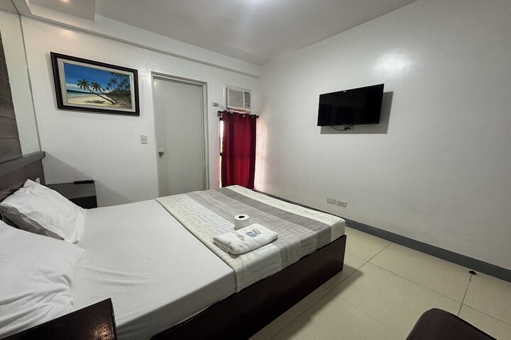 Room 26 of 43