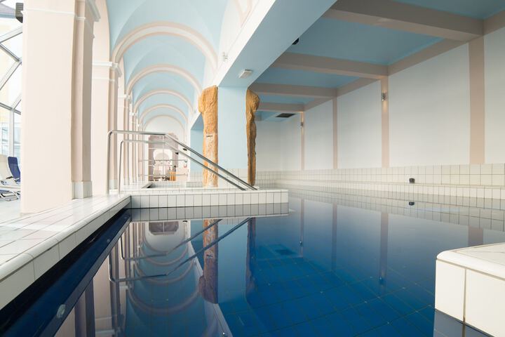 Pool 49 of 128