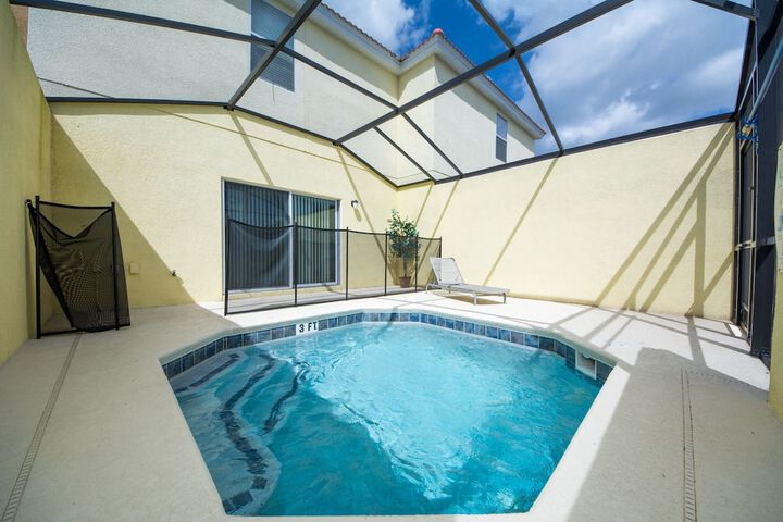 Pool 181 of 221