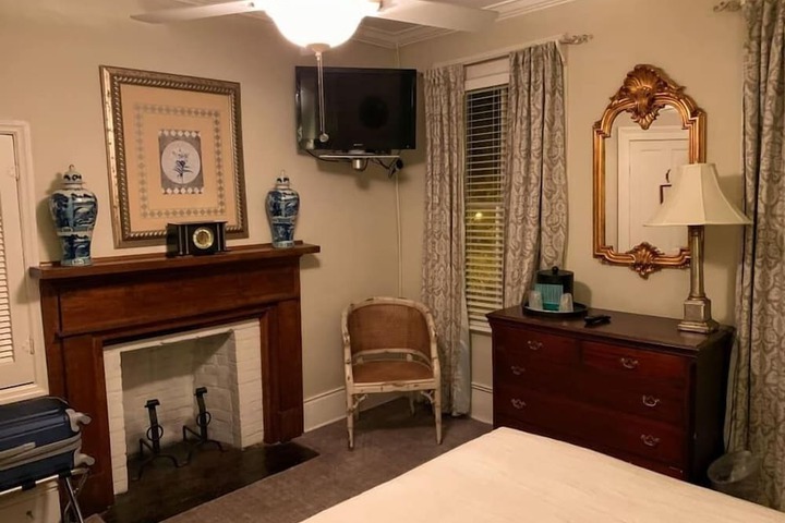 Room 22 of 51