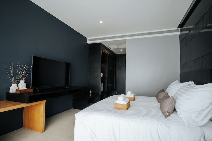 Room 27 of 66