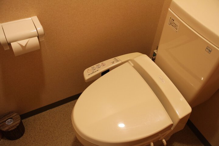 Room 8 of 46