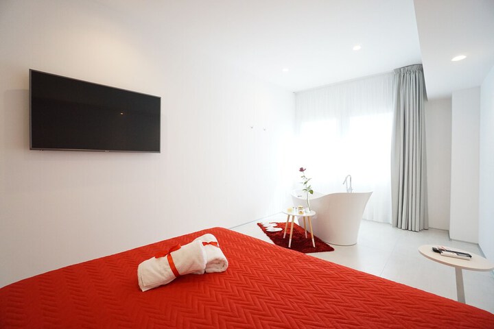 Room 16 of 29