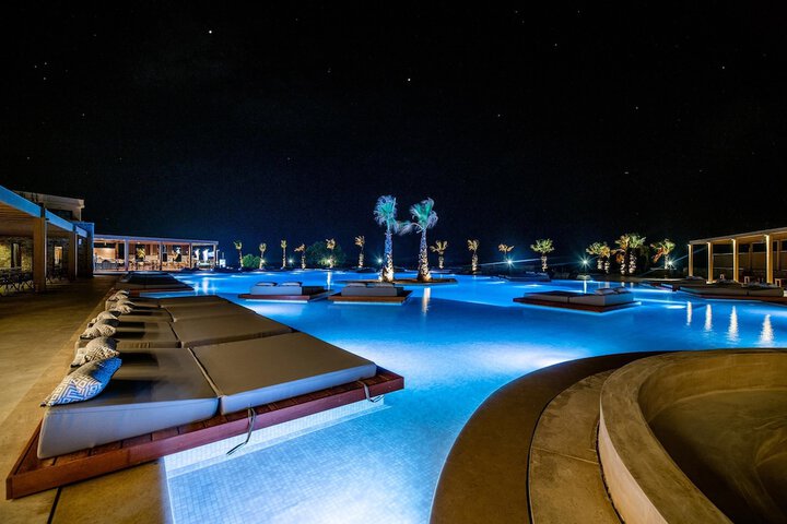 Pool 187 of 328