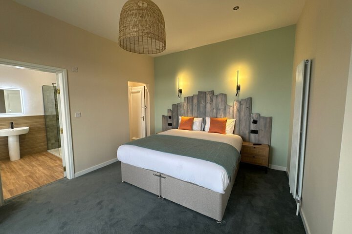 Room 5 of 21