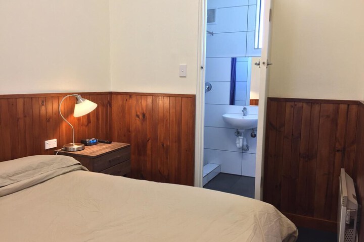Room 51 of 123