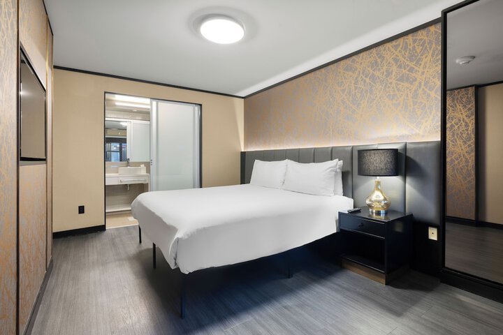 Standard | King Bed (32 of 42)