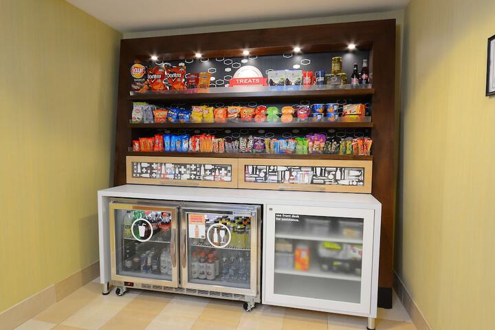 Snack bar