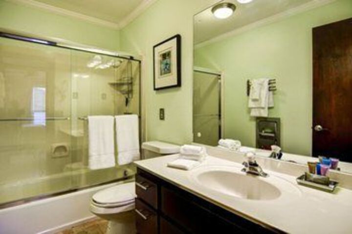 Room 4 of 41