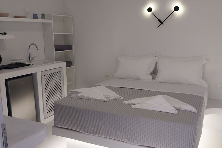 Room 44 of 75
