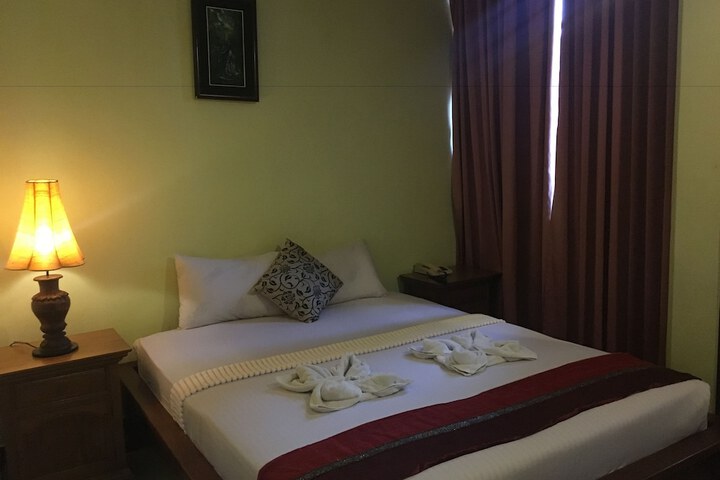 Room 8 of 37