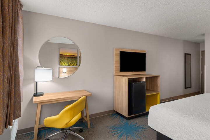 Room 17 of 55
