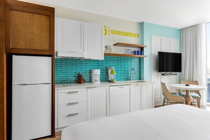Private kitchenette