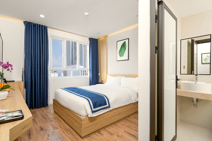 Room 5 of 26