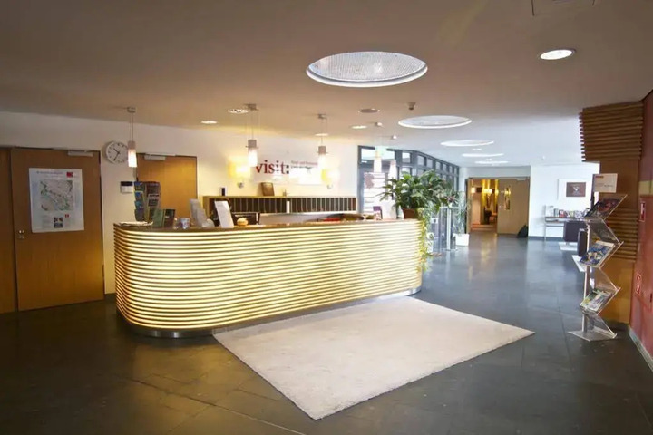 VISIT HOTEL