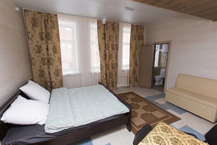 Room 8 of 25