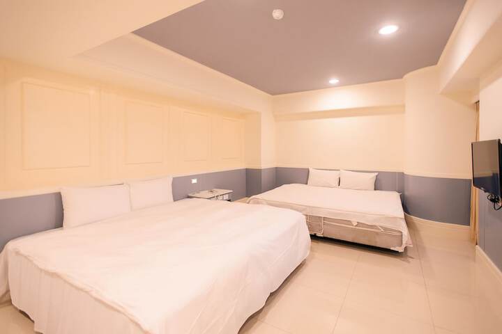 Room 8 of 71