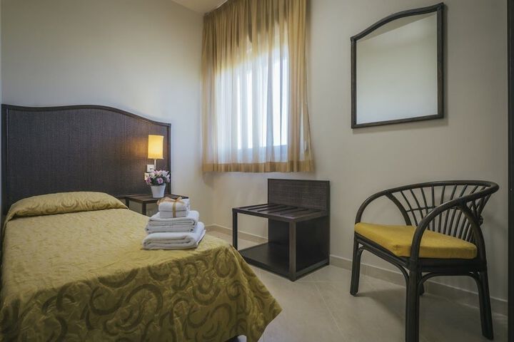 Room 9 of 56