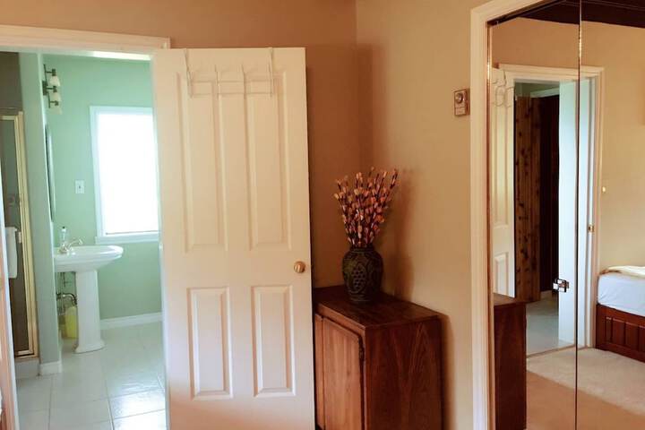 Room 13 of 60