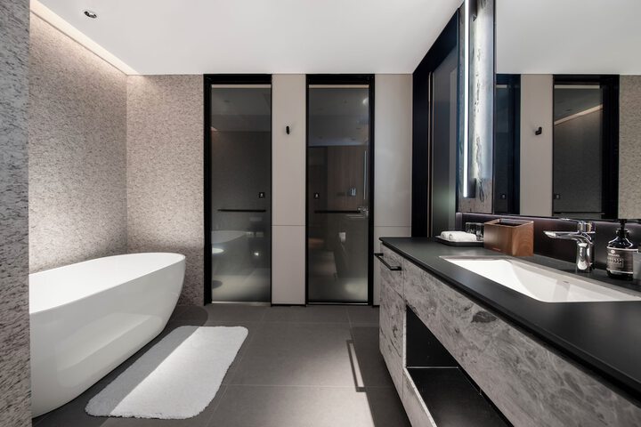 Room 40 of 70