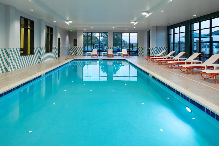 Pool 35 of 66