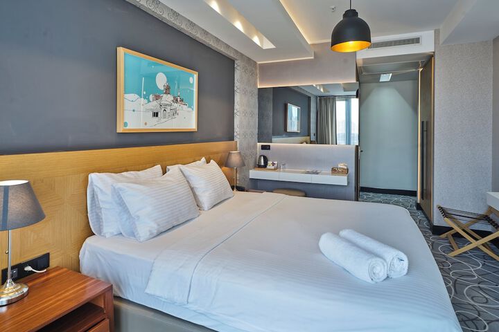 Room 27 of 55