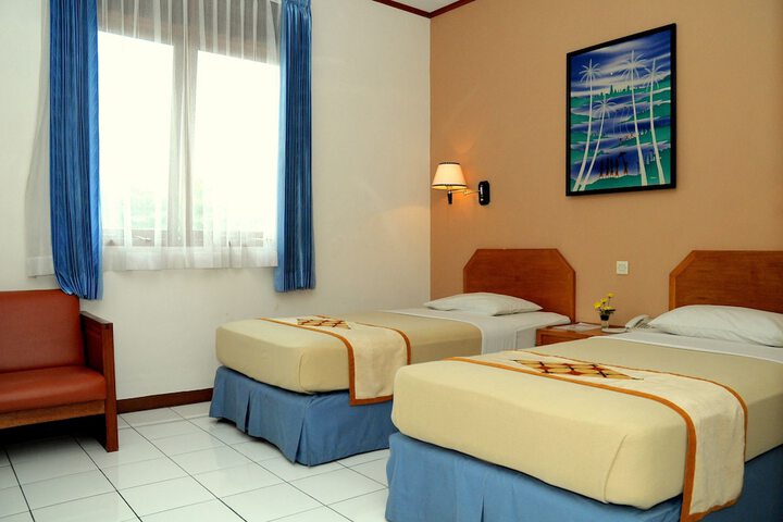 Room 5 of 24