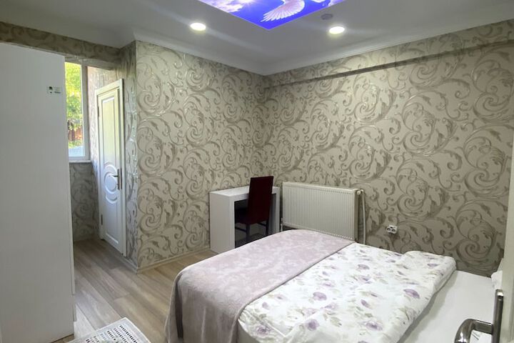 Room 38 of 166