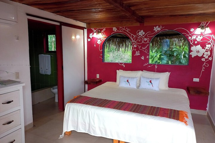 Room 3 of 7