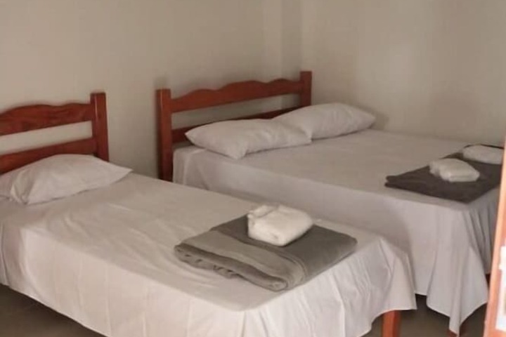 Room 9 of 18