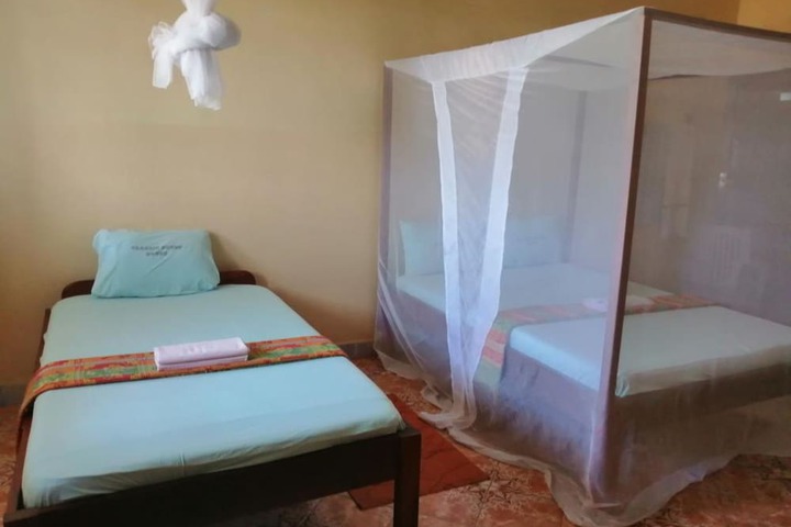Room 8 of 21