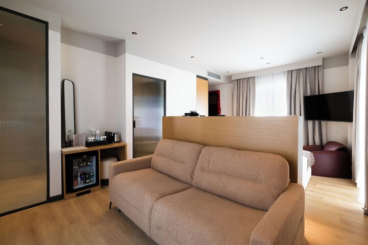 Room 46 of 109