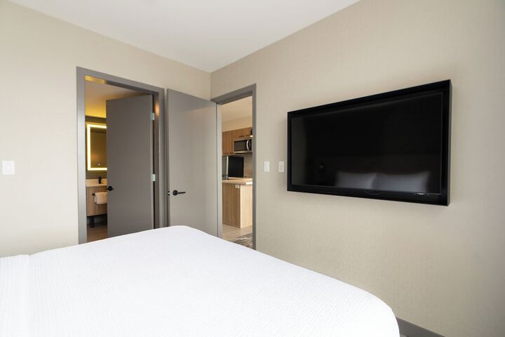 Room 4 of 62