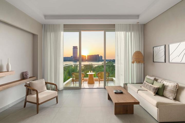 Room 51 of 208