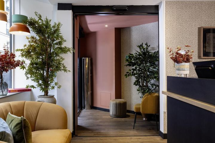 Hotel Interior 4 of 85