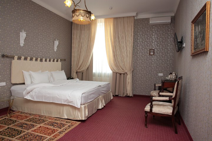 Room 36 of 41