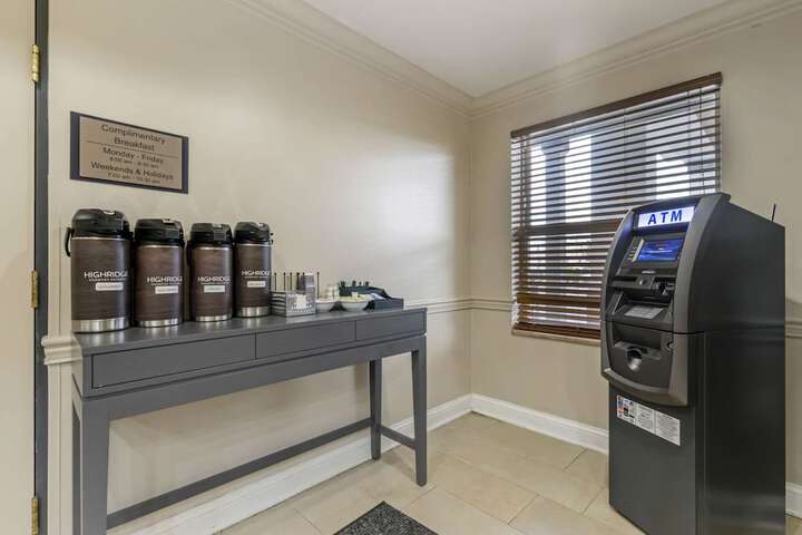 Breakfast area