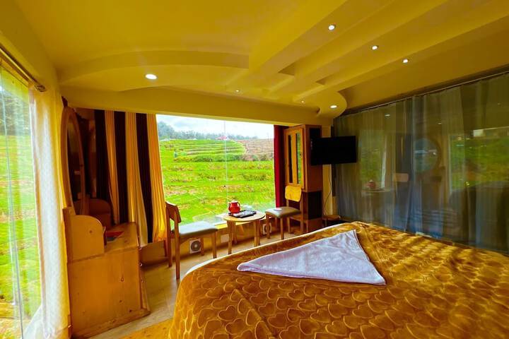 Room 6 of 38