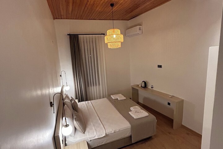 Room 18 of 42