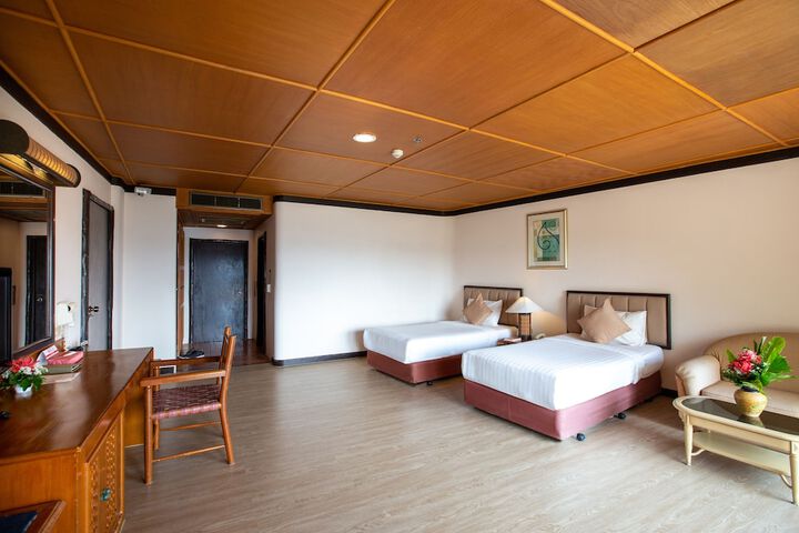 Room 17 of 85
